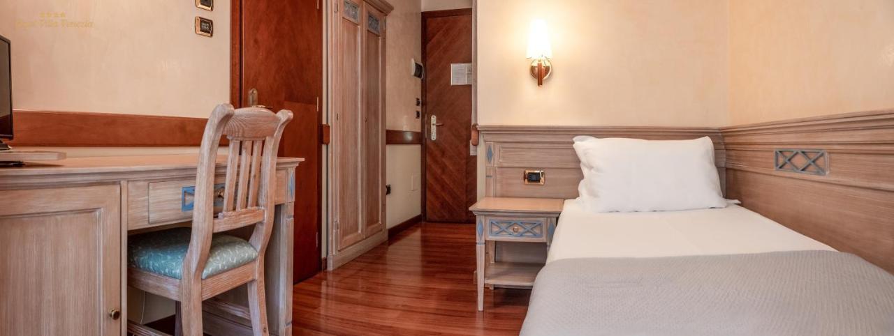 Hotel Villa Venezia Градо Екстер'єр фото