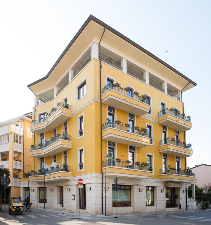 Hotel Villa Venezia Градо Екстер'єр фото