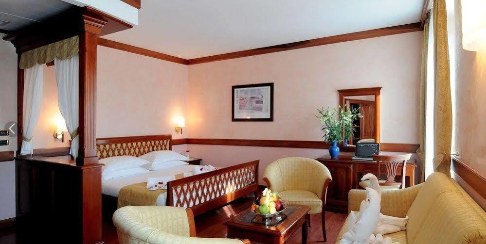Hotel Villa Venezia Градо Екстер'єр фото